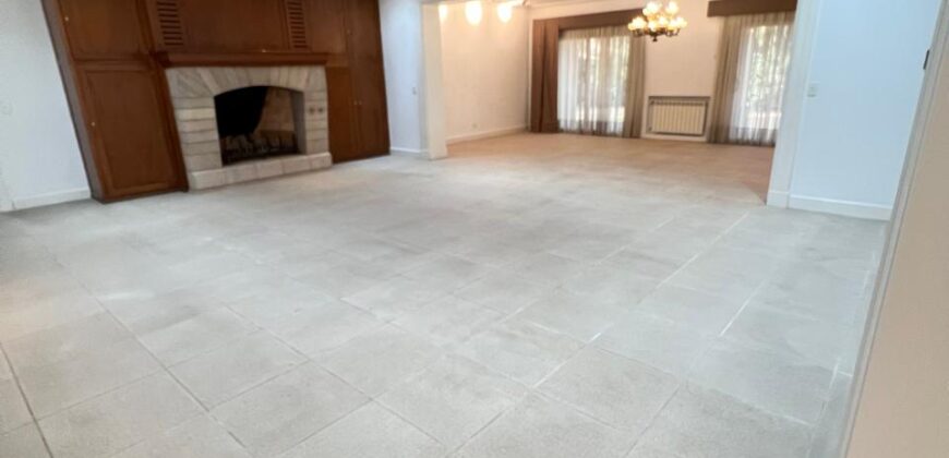 CASA CATEGORIA LATERAL ACCESO CERCANIA SHOPPING CASA CATEGORIA LATERAL ACCESO CERCANIA SHOPPING