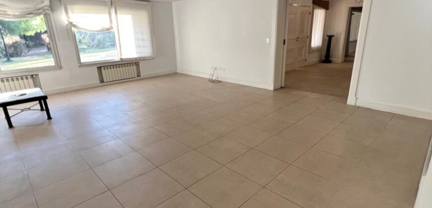 CASA CATEGORIA LATERAL ACCESO CERCANIA SHOPPING CASA CATEGORIA LATERAL ACCESO CERCANIA SHOPPING