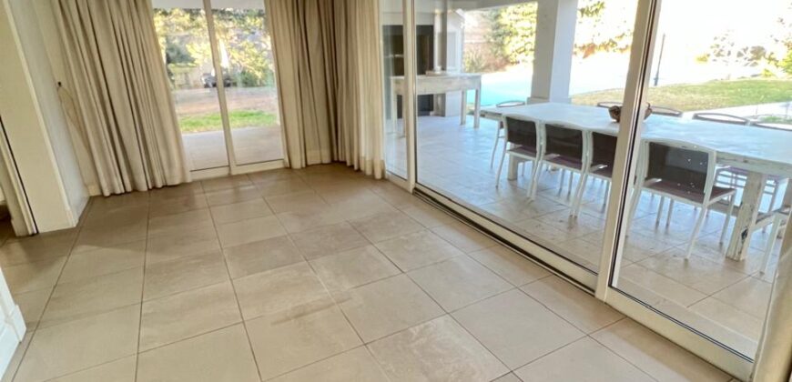 CASA CATEGORIA LATERAL ACCESO CERCANIA SHOPPING CASA CATEGORIA LATERAL ACCESO CERCANIA SHOPPING