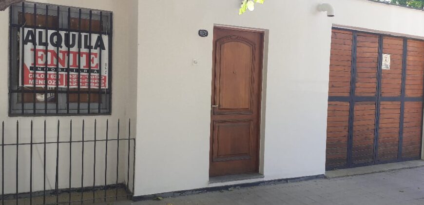 CASA LAS HERAS SOBRE CALLE CATAMARCA