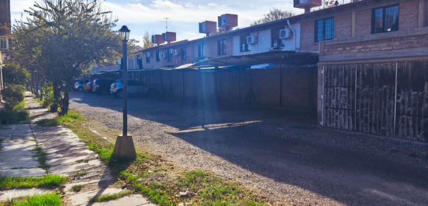 BARRIO CIRSUBDOZ, DUPLEX