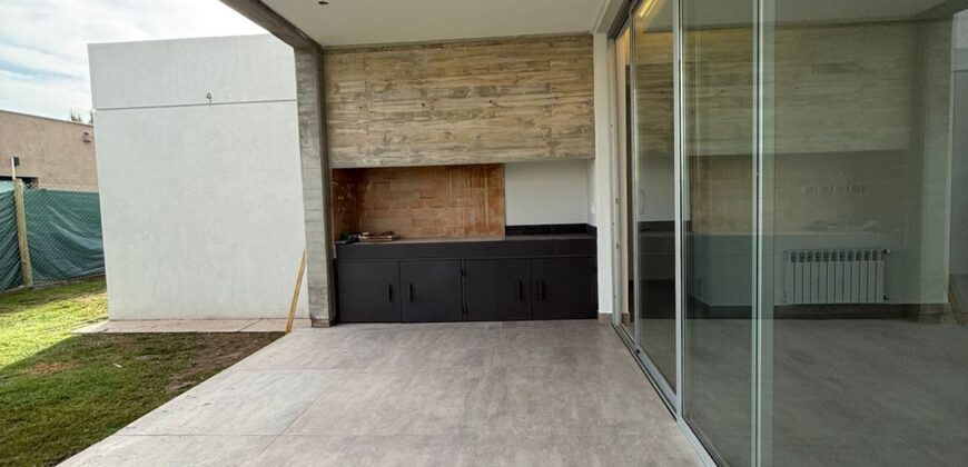 CASA A ESTRENAR BARRIO GRAN BOEDO