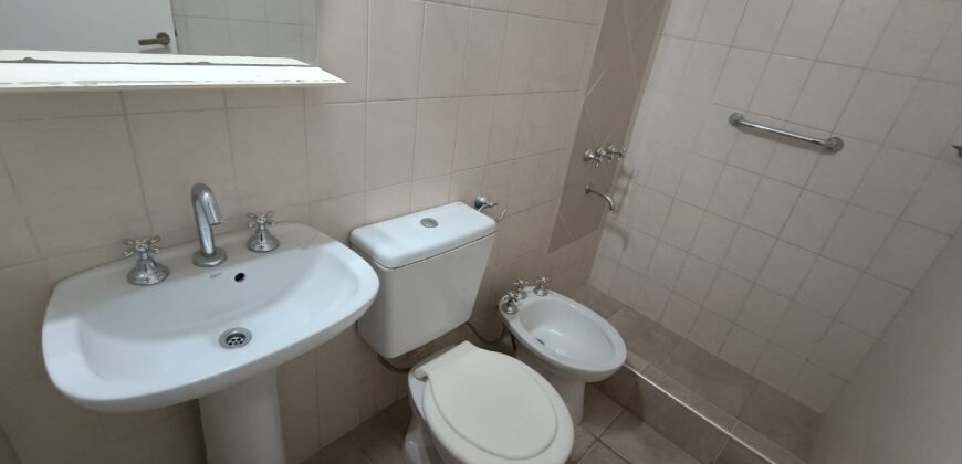 BARRIO CEMENTISTA 2, JACARANDA CASI BOMBAL