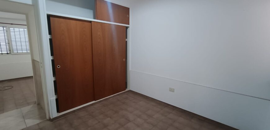 BARRIO CEMENTISTA 2, JACARANDA CASI BOMBAL