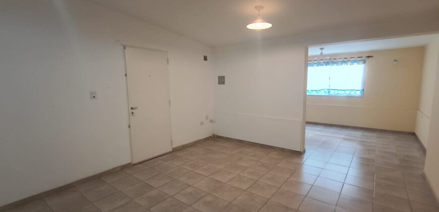 BARRIO CEMENTISTA 2, JACARANDA CASI BOMBAL