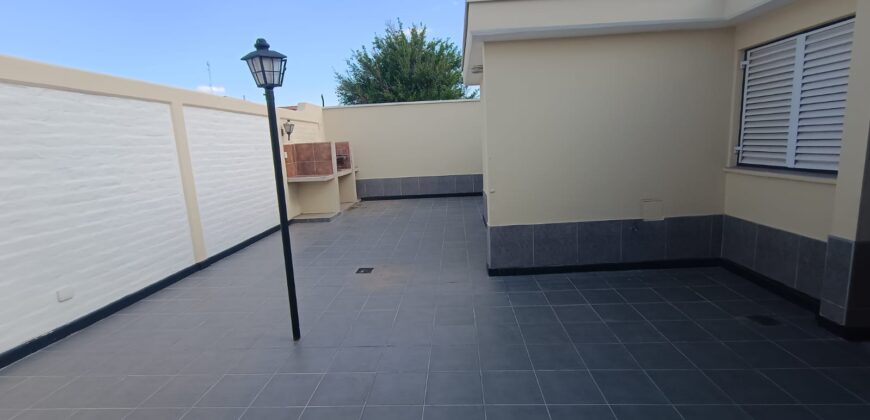 BARRIO CEMENTISTA 2, JACARANDA CASI BOMBAL