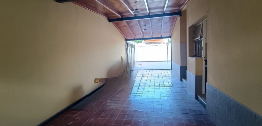 BARRIO CEMENTISTA 2, JACARANDA CASI BOMBAL