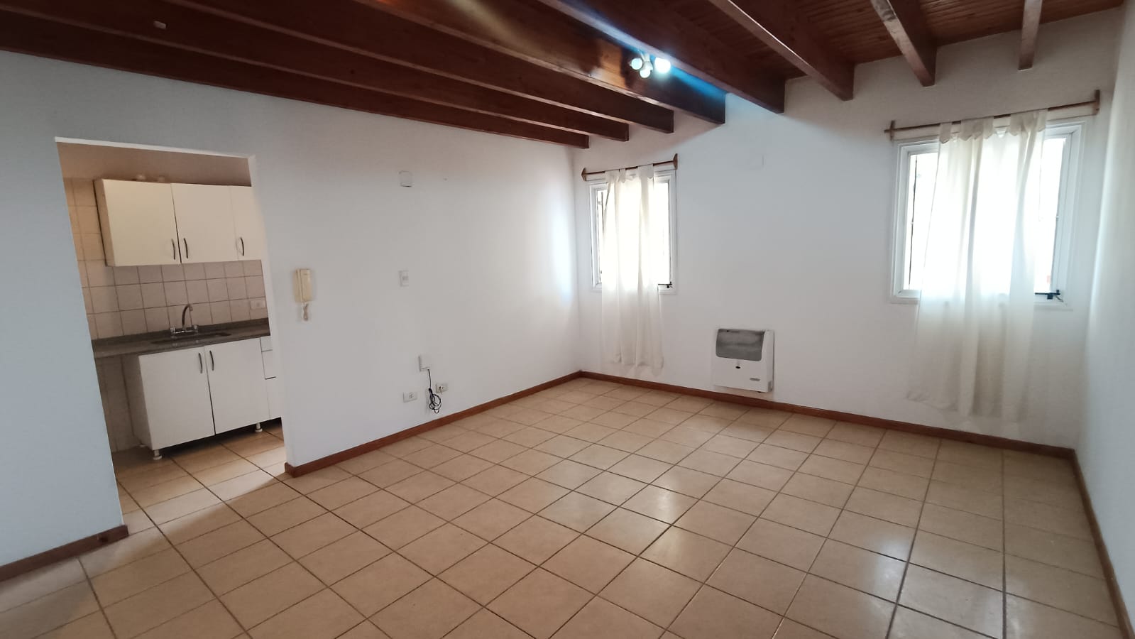 DEPARTAMENTO BARRIO JARDIN TRAPICHE